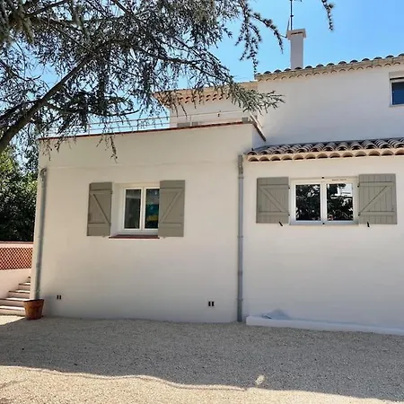 61 Boulouris Apartmán *